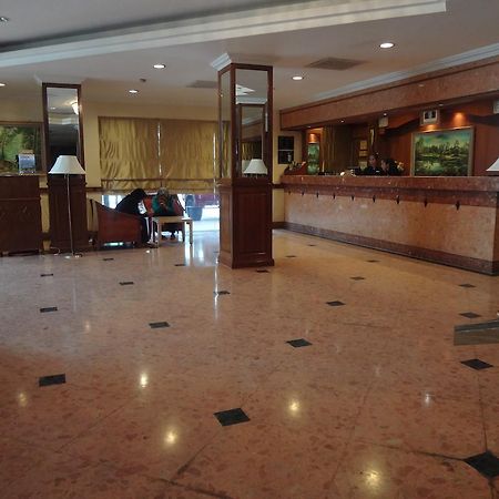 Holiday Villa Hotel City Centre พนมเปญ ภายนอก รูปภาพ