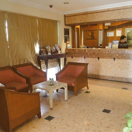 Holiday Villa Hotel City Centre พนมเปญ ภายนอก รูปภาพ