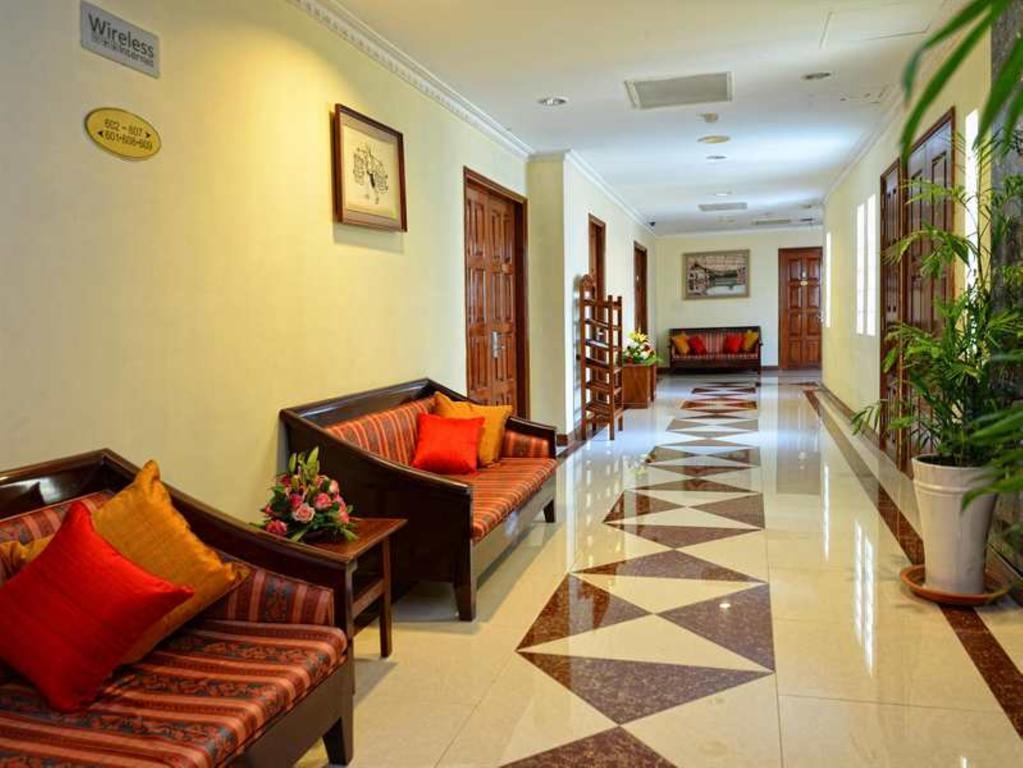 Holiday Villa Hotel City Centre พนมเปญ ภายนอก รูปภาพ