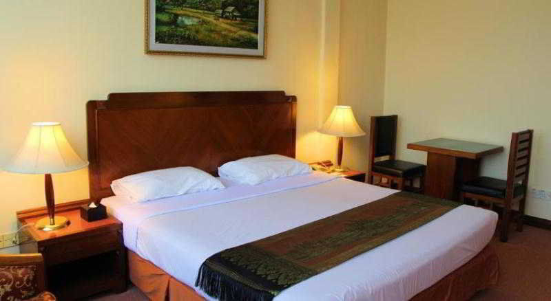 Holiday Villa Hotel City Centre พนมเปญ ภายนอก รูปภาพ